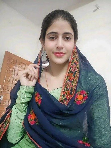 female Call Girls in Lajpat Nagar