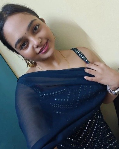 Call Girls in Lajpat Nagar