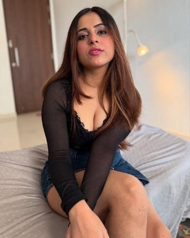 Call Girls in Lajpat Nagar