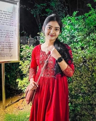 female Call Girls in Lajpat Nagar