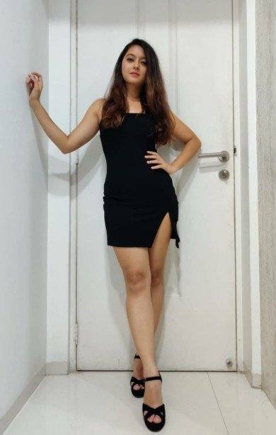 female Call Girls in Lajpat Nagar