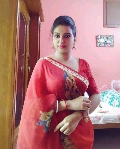female Call Girls in Lajpat Nagar